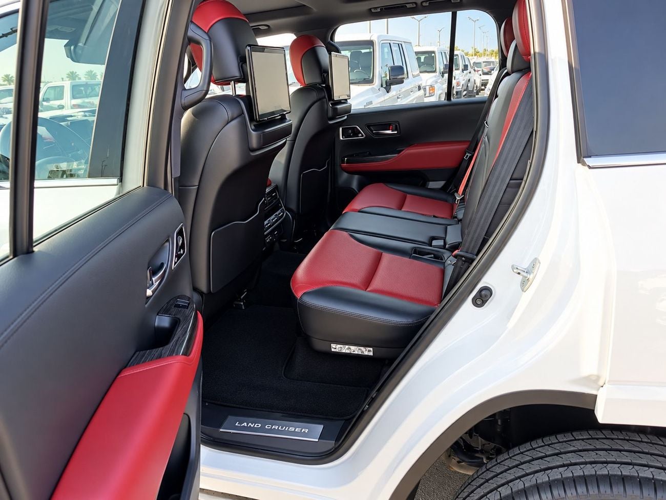 Toyota Land Cruiser VXR