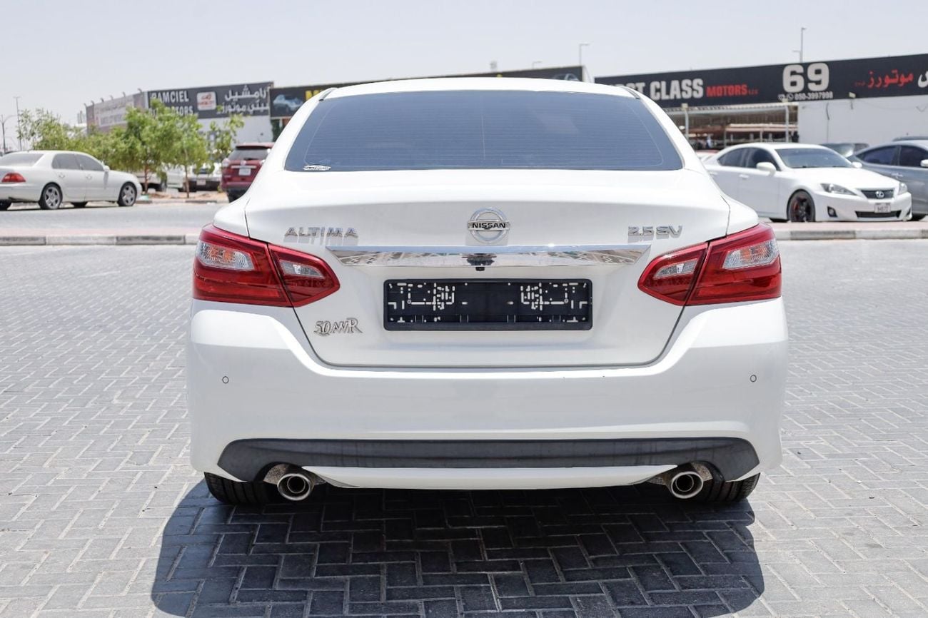 نيسان ألتيما SV