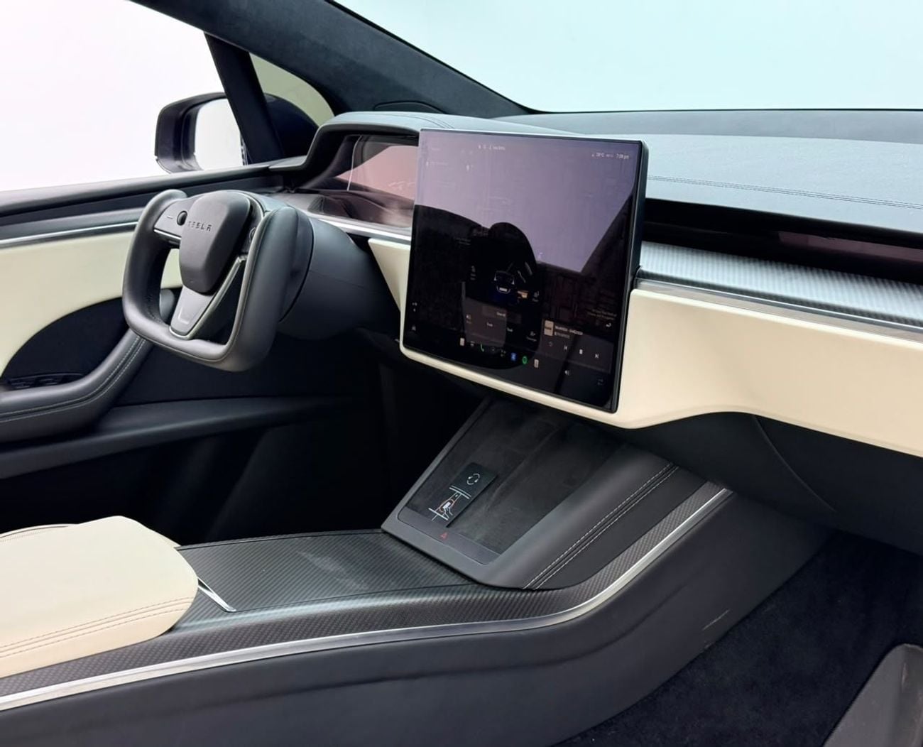 تسلا موديل اكس PLAID 2024 Tesla Model X Plaid, Tesla Warranty+Full Tesla Service History, GCC Specs.