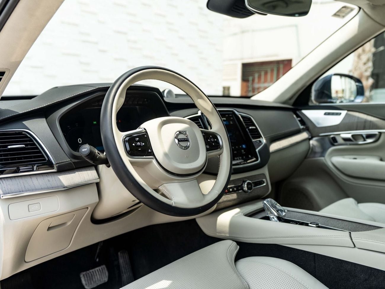Volvo XC90 B6 Ultimate Bright Volvo XC90 B6 2024 GCC specs