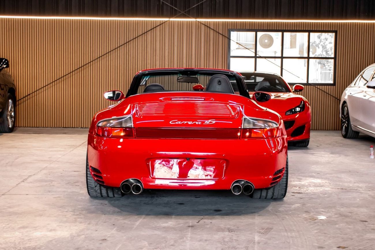 Porsche 911 CARRERA 4S