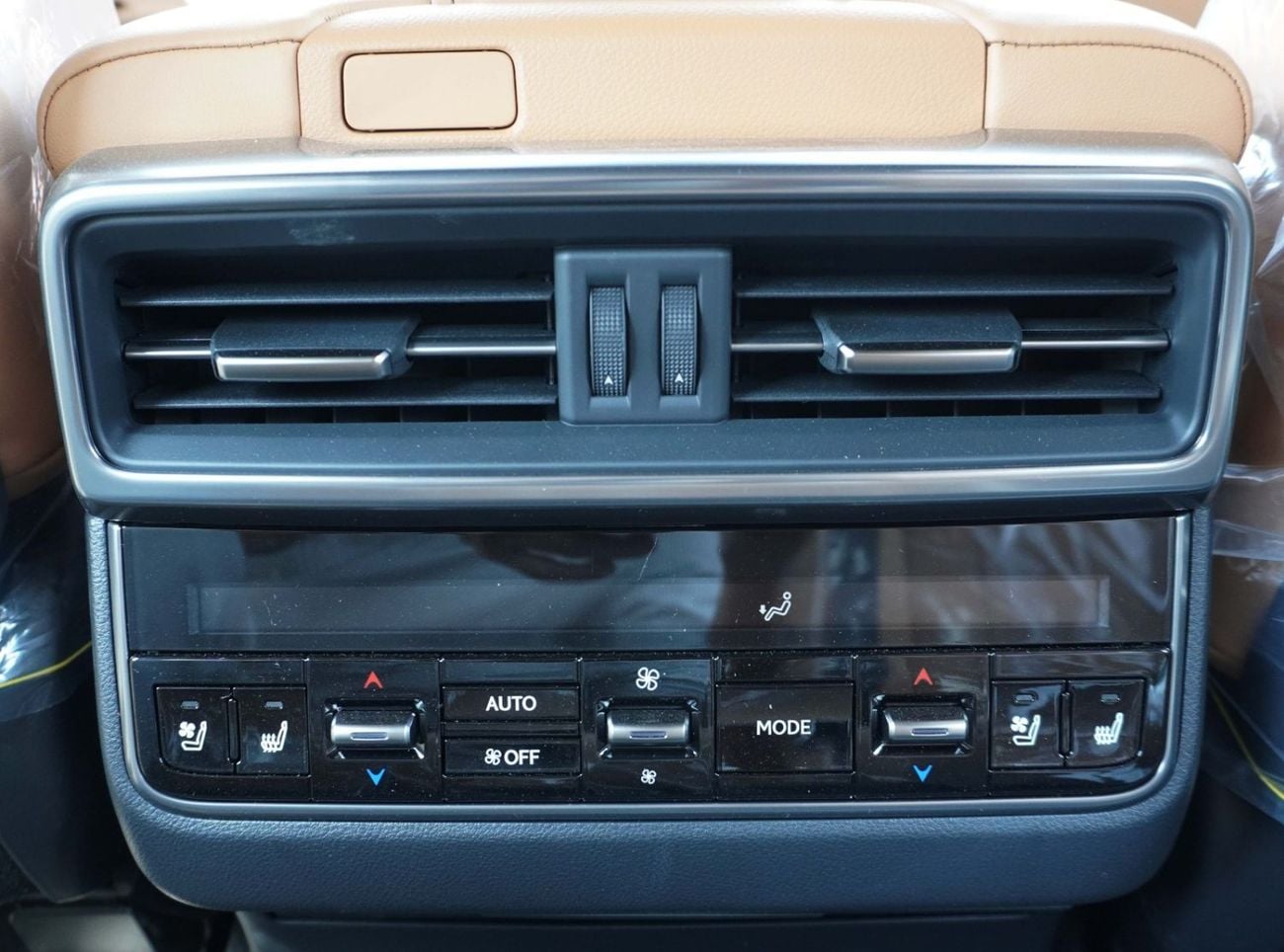 لكزس LX 600 VIP 3.5L PETROL, AWD, A/T- 2026