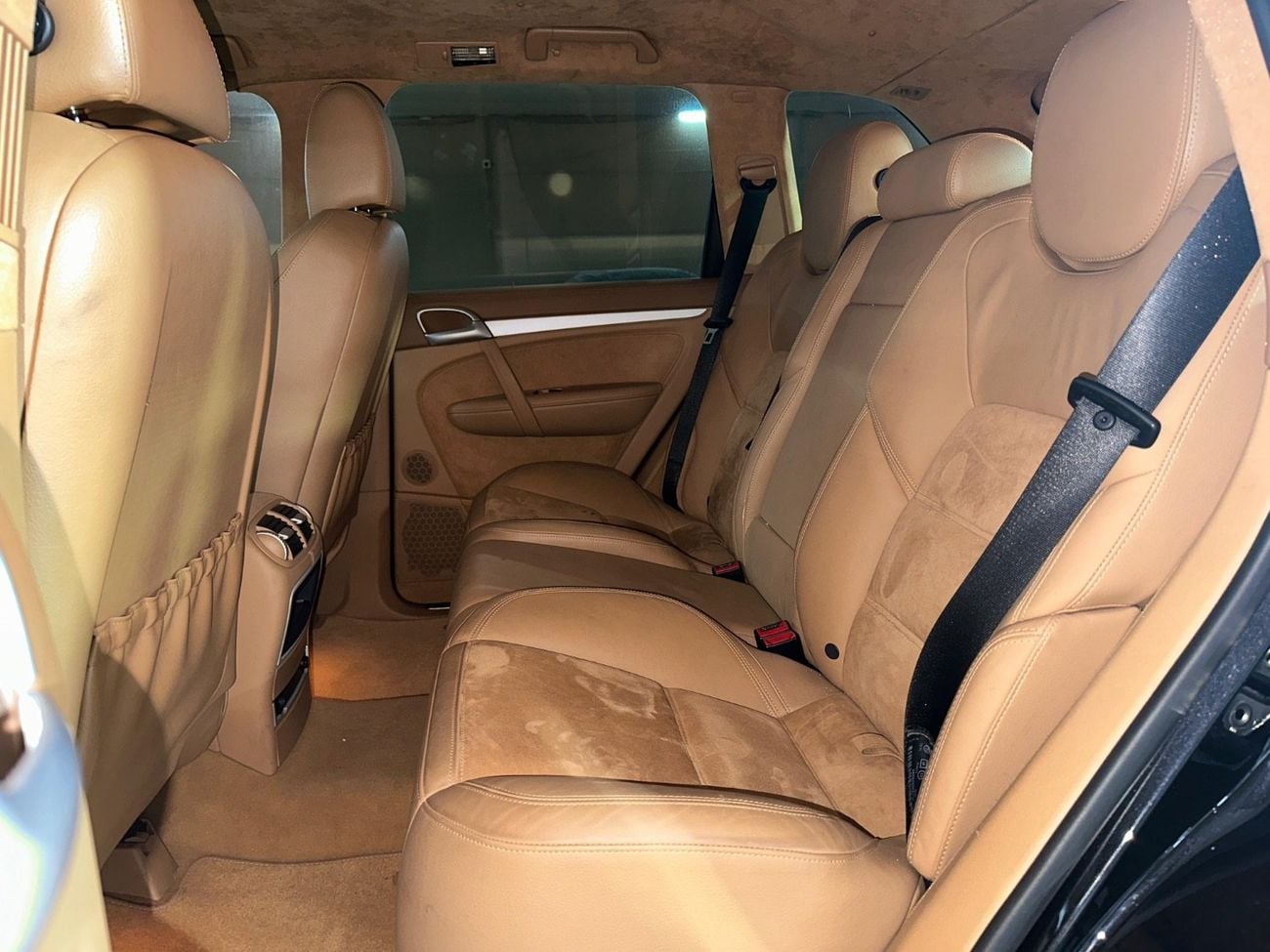 Porsche Cayenne GTS | SUNROOF | TWO KEYS | HALF ALCANTARA LEATHER BEIGE SEATS