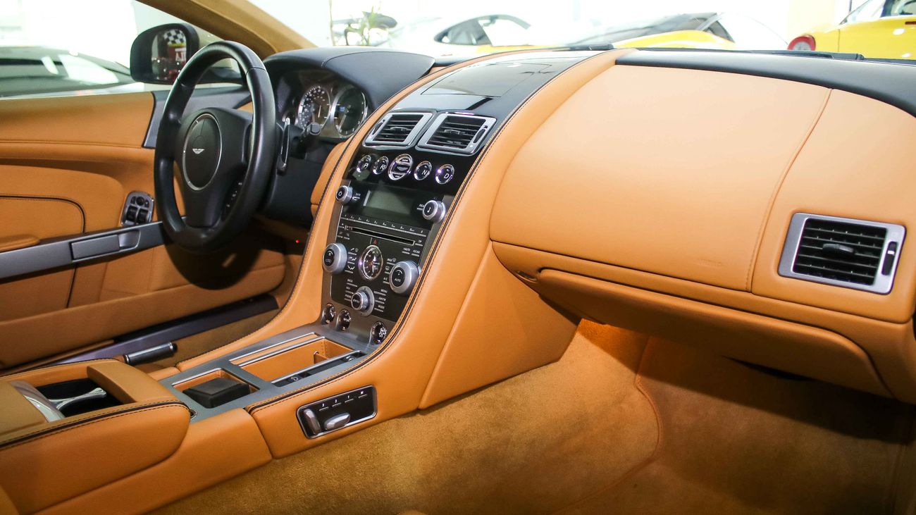 Aston Martin DB9 6.0 V12