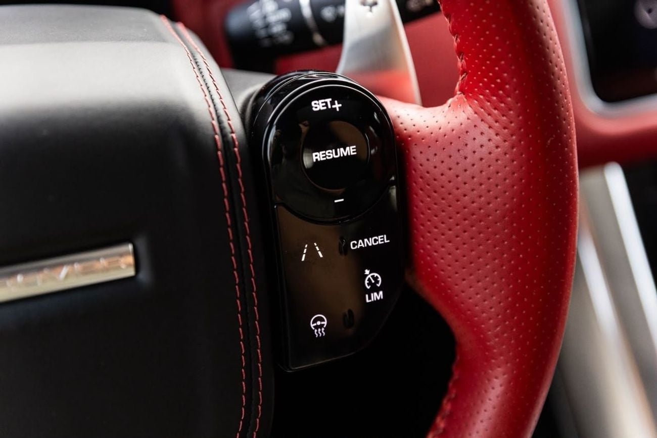 Land Rover Range Rover Sport SVR