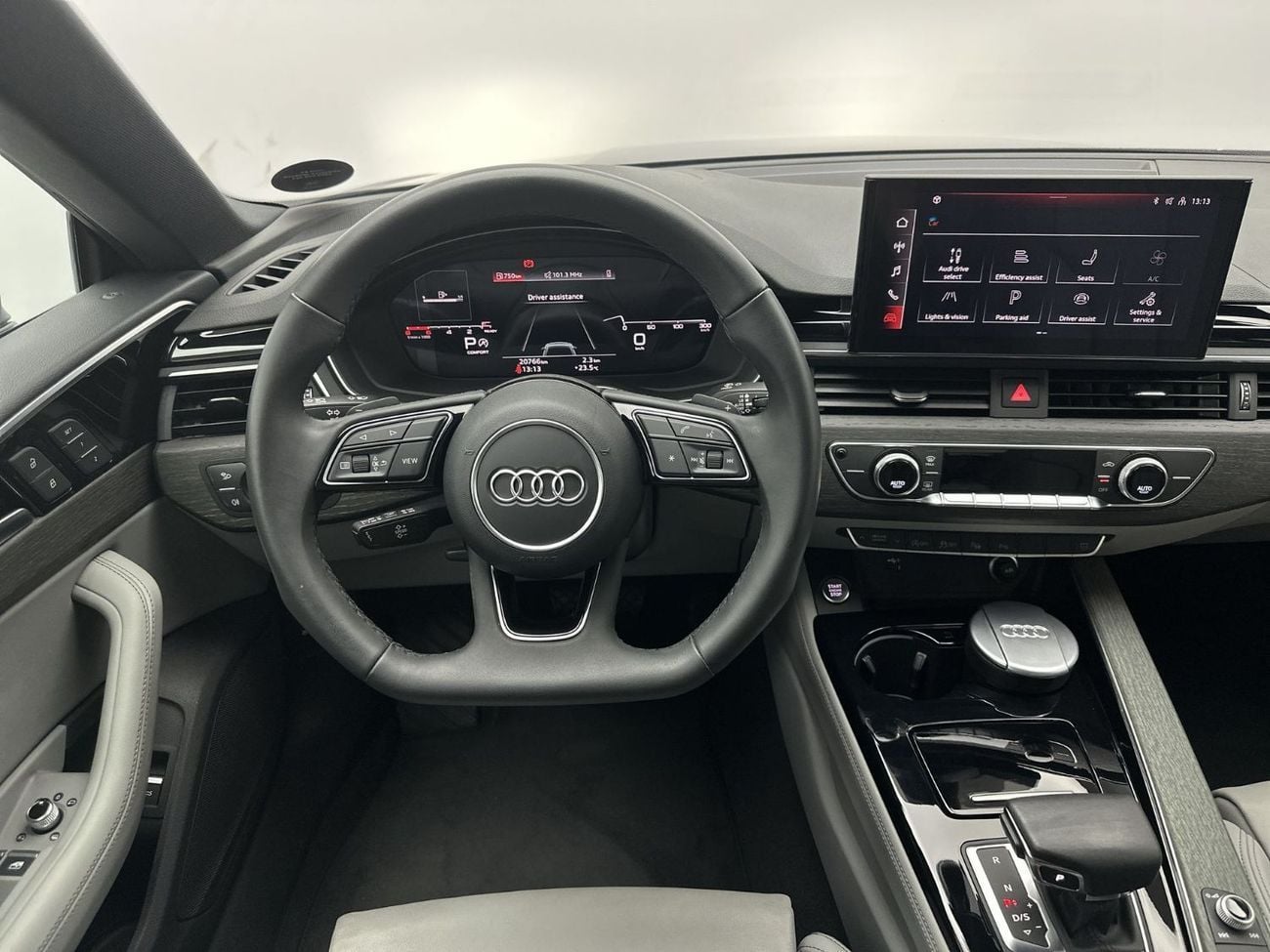 أودي A5 40 TFSI 190hp (Ref# 99391)