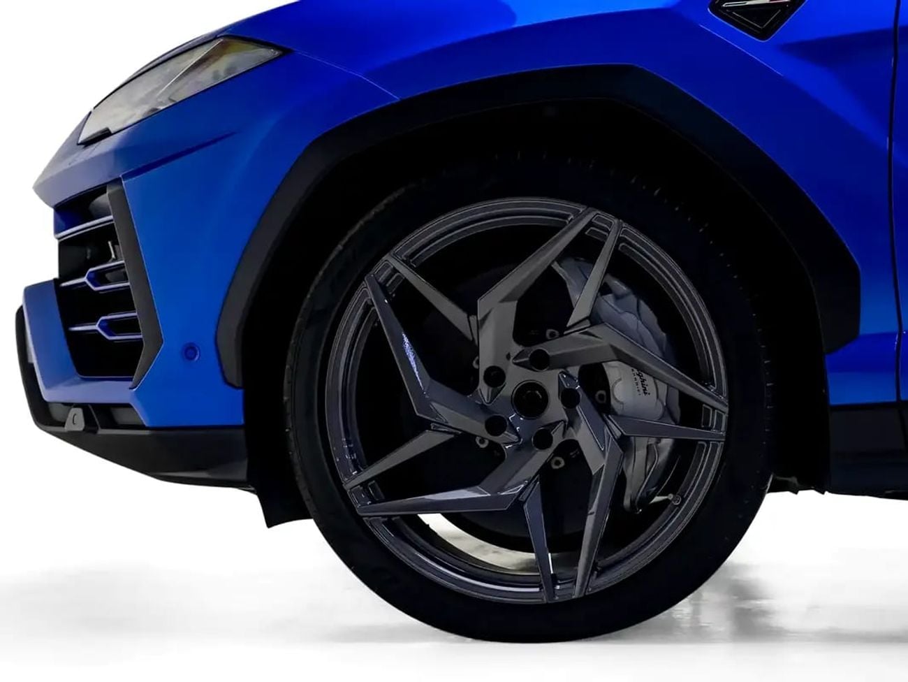Lamborghini Urus STANDARD