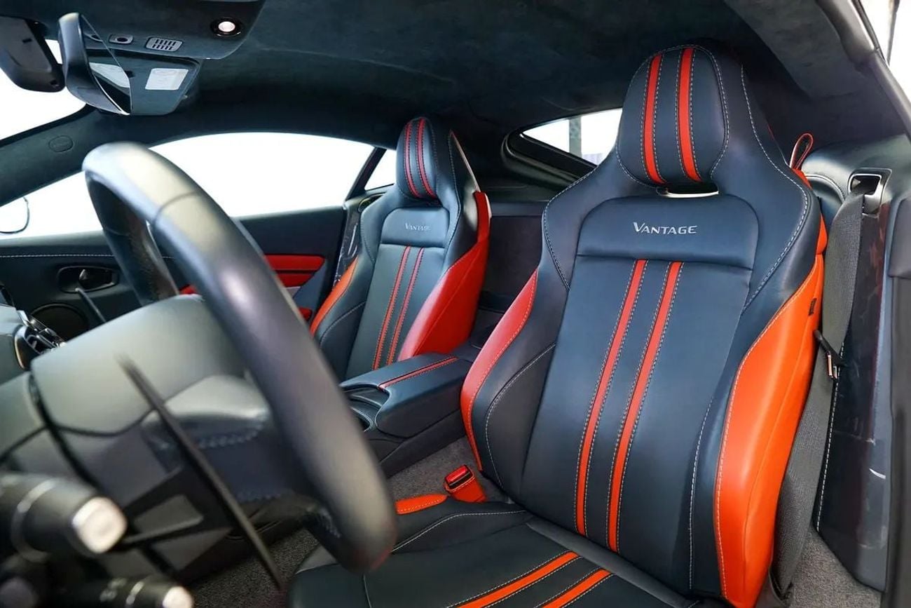 أستون مارتن فانتيج Std 4.0L