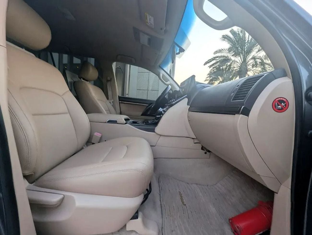 Toyota Land Cruiser GXR GCC specs Facelifted 2025 V6 4.0L Excellent Condition