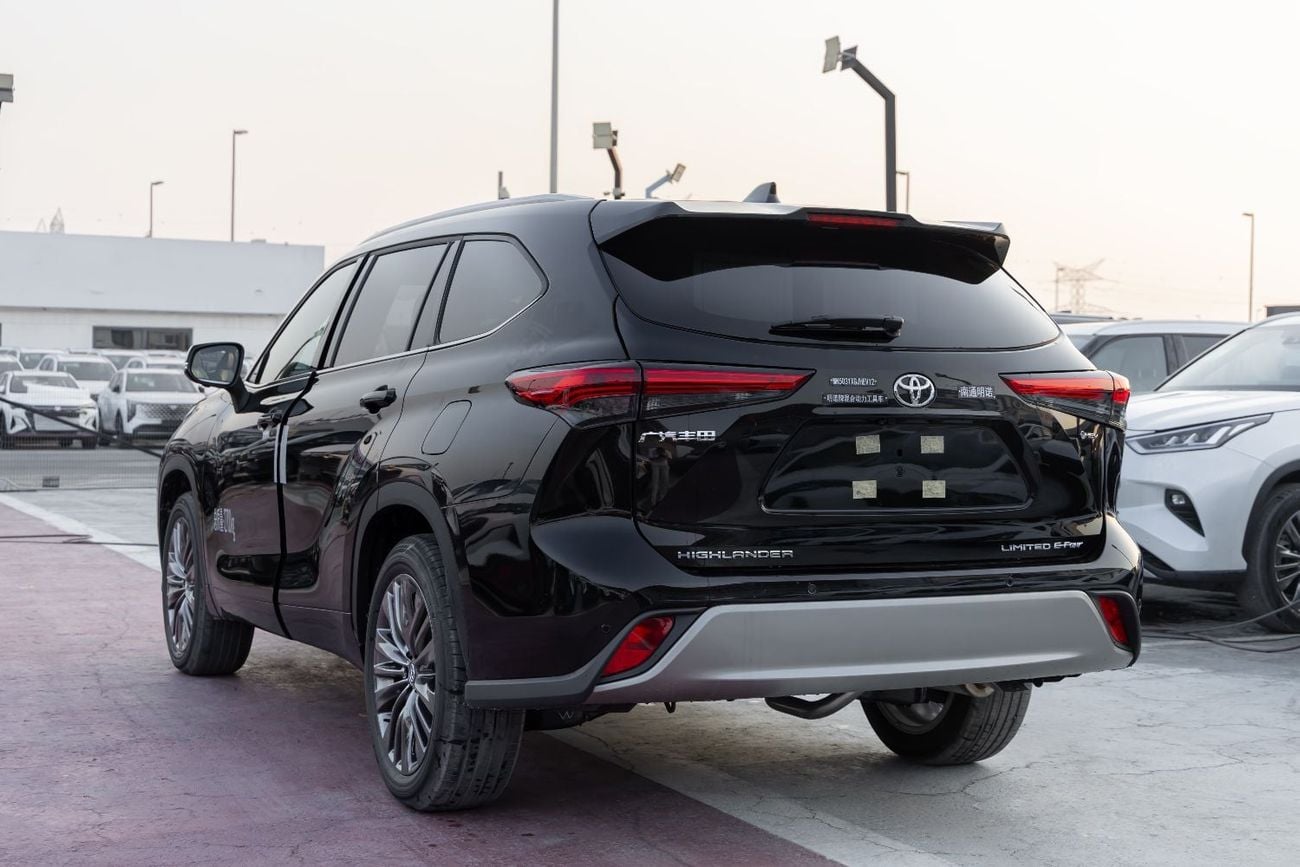 تويوتا هايلاندر LTD HEV تويوتا هايلاندر ليميتد إي-فور | 2026 | مواصفات صينية | محرك 2.5 لتر هجين | دفع رباعي | أسود | للتصدي