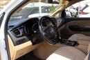 Kia Carnival EX ACCIDENTS FREE - GCC - PERFECT CONDITION INSIDE OUT - MID OPTION