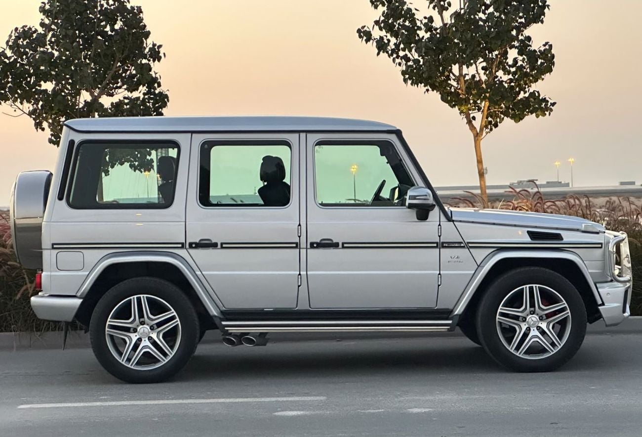 Mercedes Benz G500 STANDARD