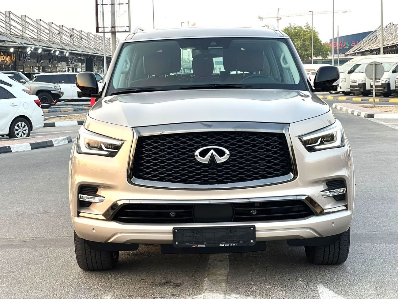 إنفينيتي QX80 LUXURY PROACTIVE