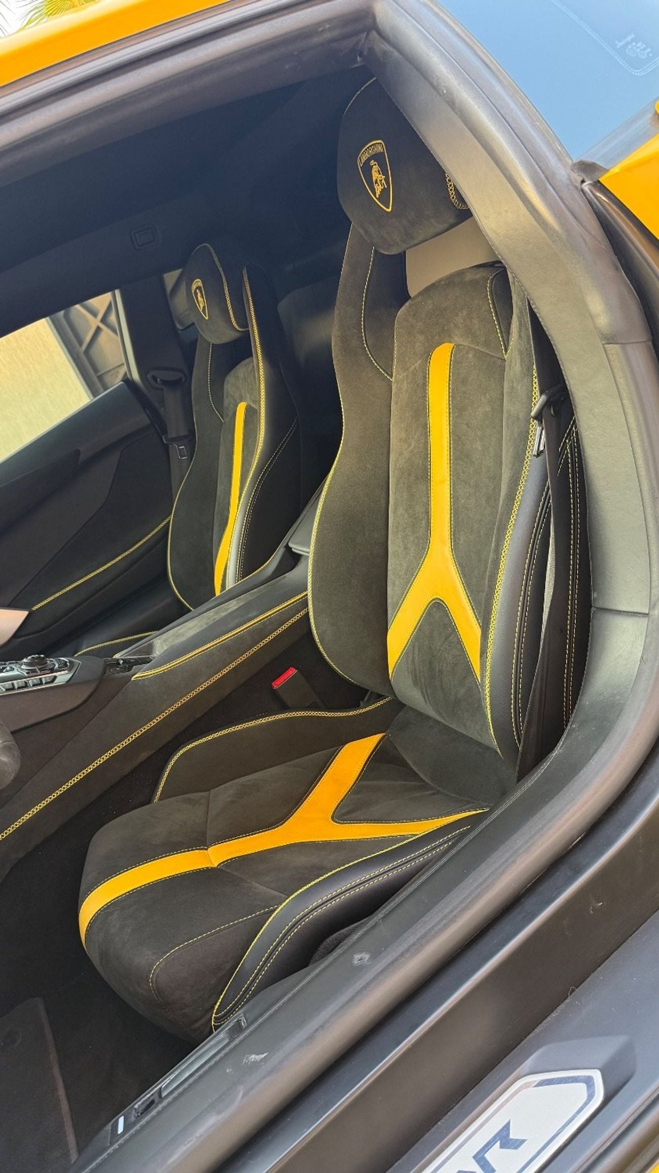 Lamborghini Aventador LP700