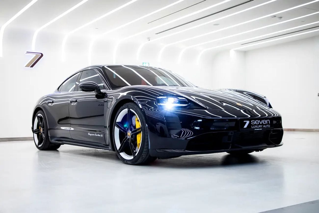 بورش تايكان TURBO S - GCC - FULL CARBON WITH SERVICE HISTORY AND AL NABOODA WARRANTY