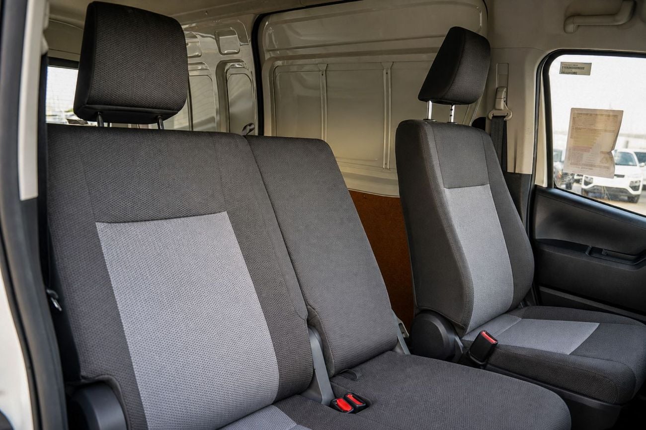 Toyota Hiace 2.7L Turbo Diesel, 4-Cylinder