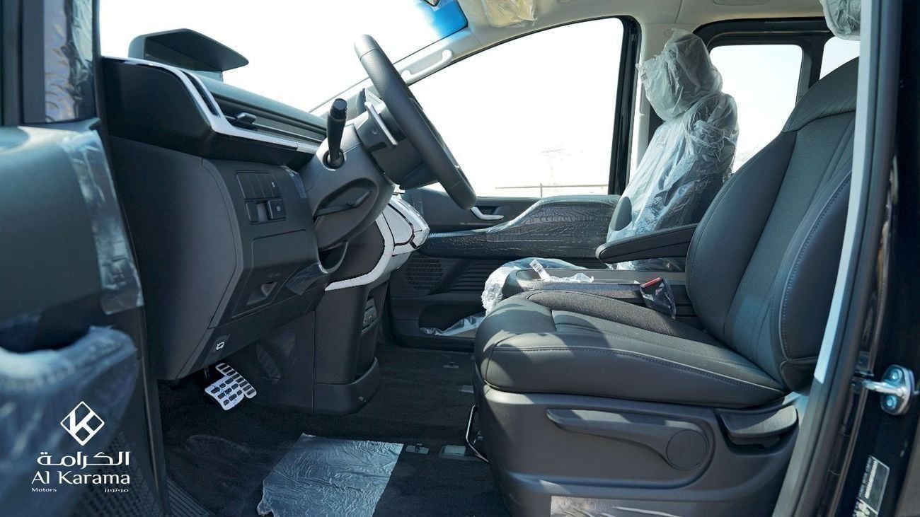 Hyundai Staria LUXURY | 3.5L - 9 Seater, 360° Rotating Seats, Push Start, Cruise Control, Remote Door