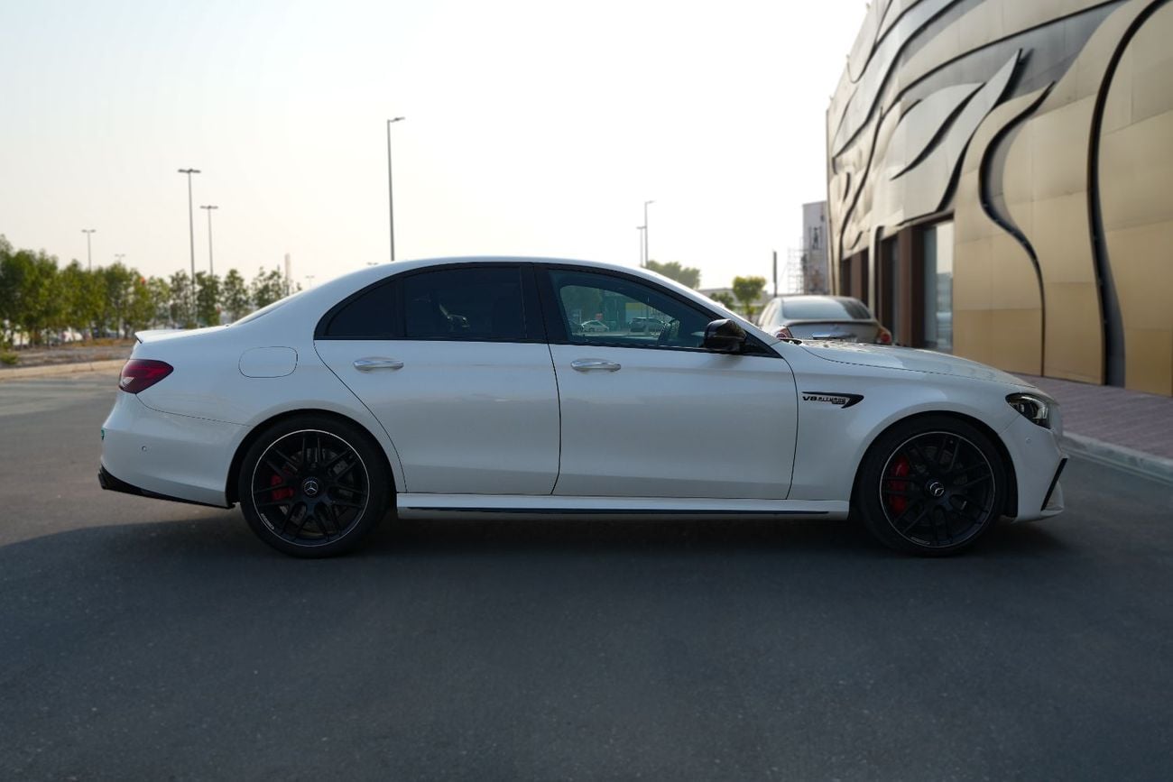 Mercedes Benz E63 AMG S