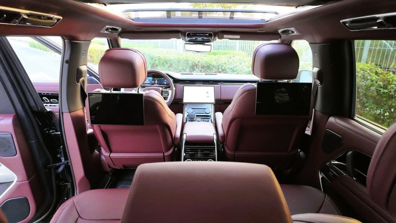 Land Rover Range Rover AUTOBIOGRAPHY P530 2023 Range Rover | 4.4L Twin-Turbo V8 | Under 400 KM | European Specs