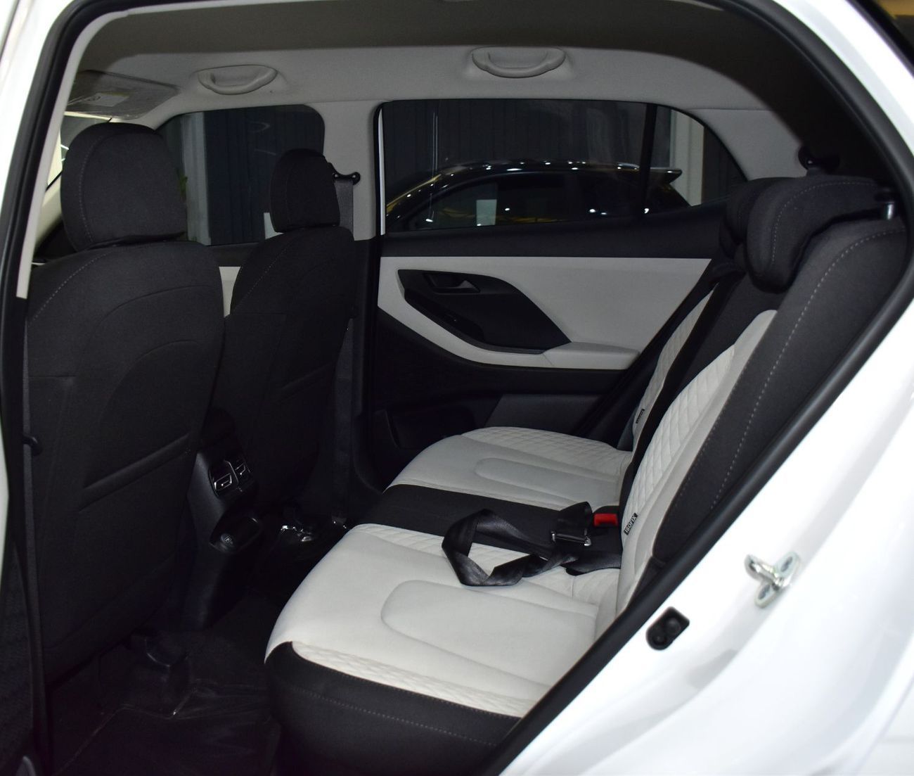 Hyundai Creta SMART EXCELLENT DEAL for our Hyundai Creta ( 2024 Model ) in White Color GCC Specs
