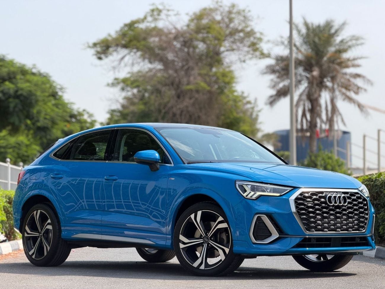 Audi Q3 40 TFSI S-LINE Audi Q3 2020 Gcc Sline perfect color