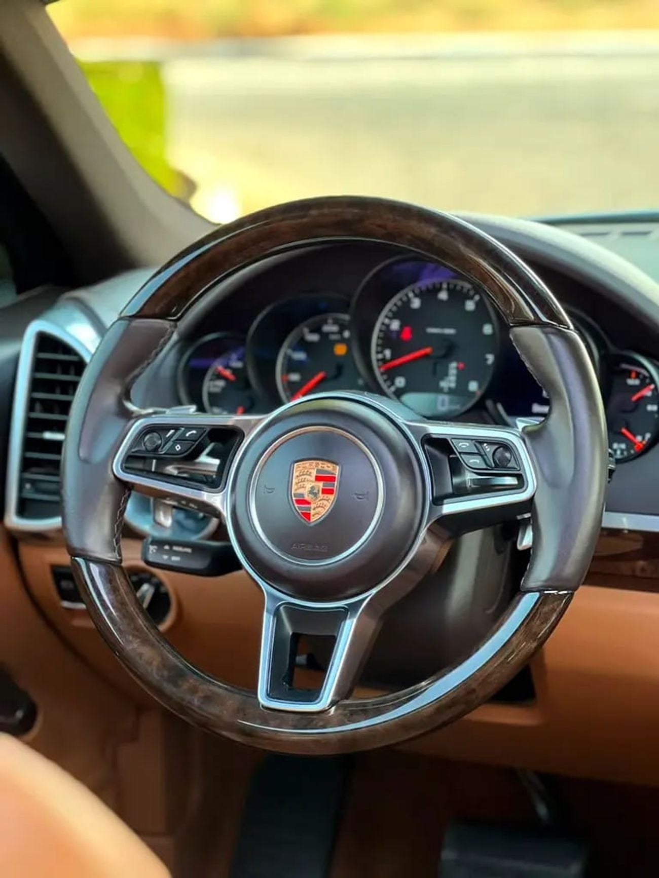 Porsche Cayenne STANDARD | GCC Specs | Well Maintained