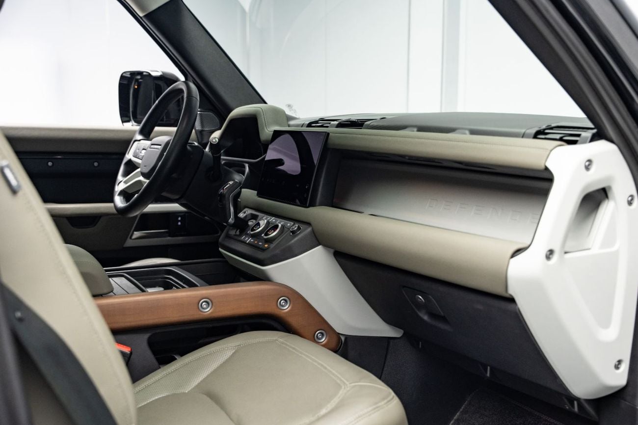 Land Rover Defender 110 SE P300 BUY NOW, PAY 2027 | THE BLACKLINE STANDARD | 2028 Al Tayer Warranty, GCC