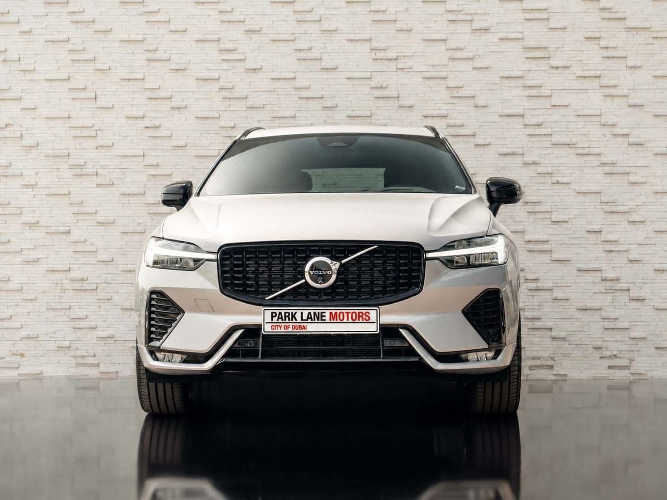 فولفو XC 60 ULTIMATE DARK LE Volvo XC60 B5 2024 مواصفات خليجية