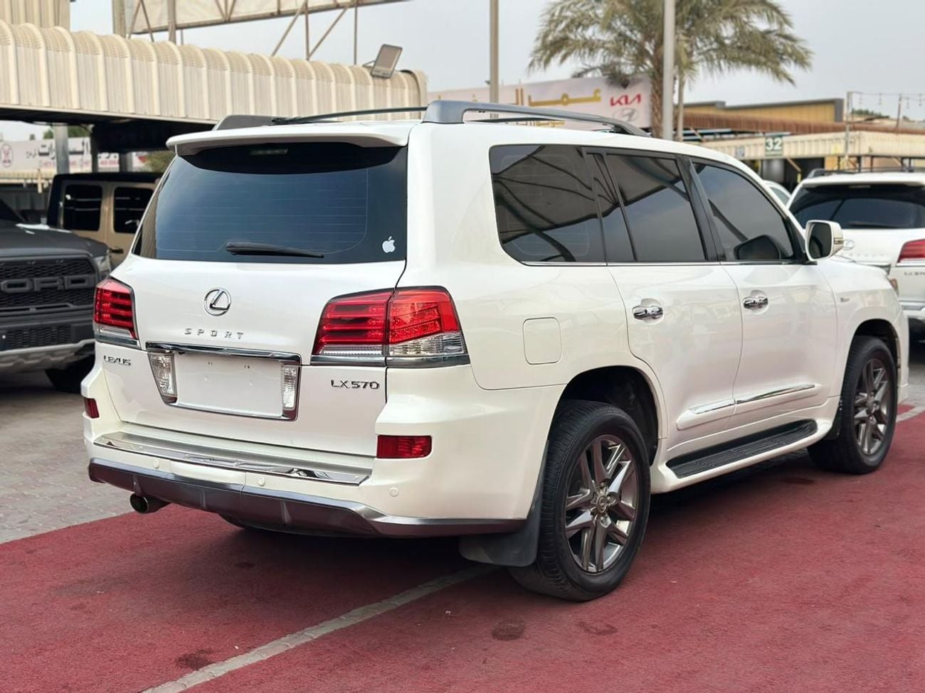 Lexus LX570 NAVIGATION SPORT