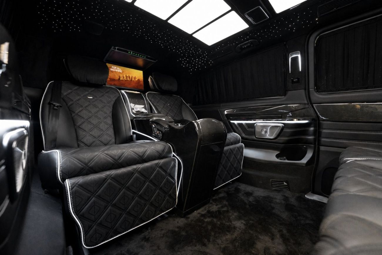 مرسيدس بنز V 300 VLINE VIP EDITION NEW ARRIVAL 2026 MODEL VIP MERCEDES GCC V300 with ADDITIONAL REAR AC - 2 Years Warranty by VLINE