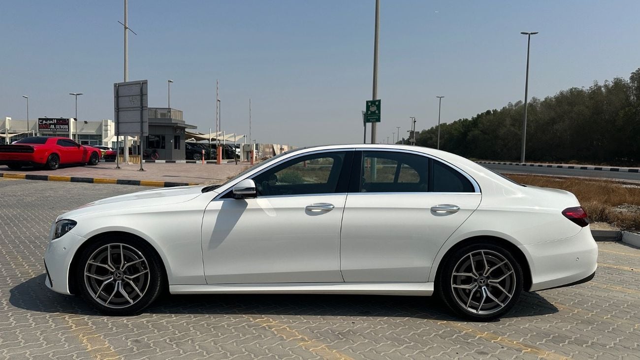 مرسيدس بنز E200 بريميوم