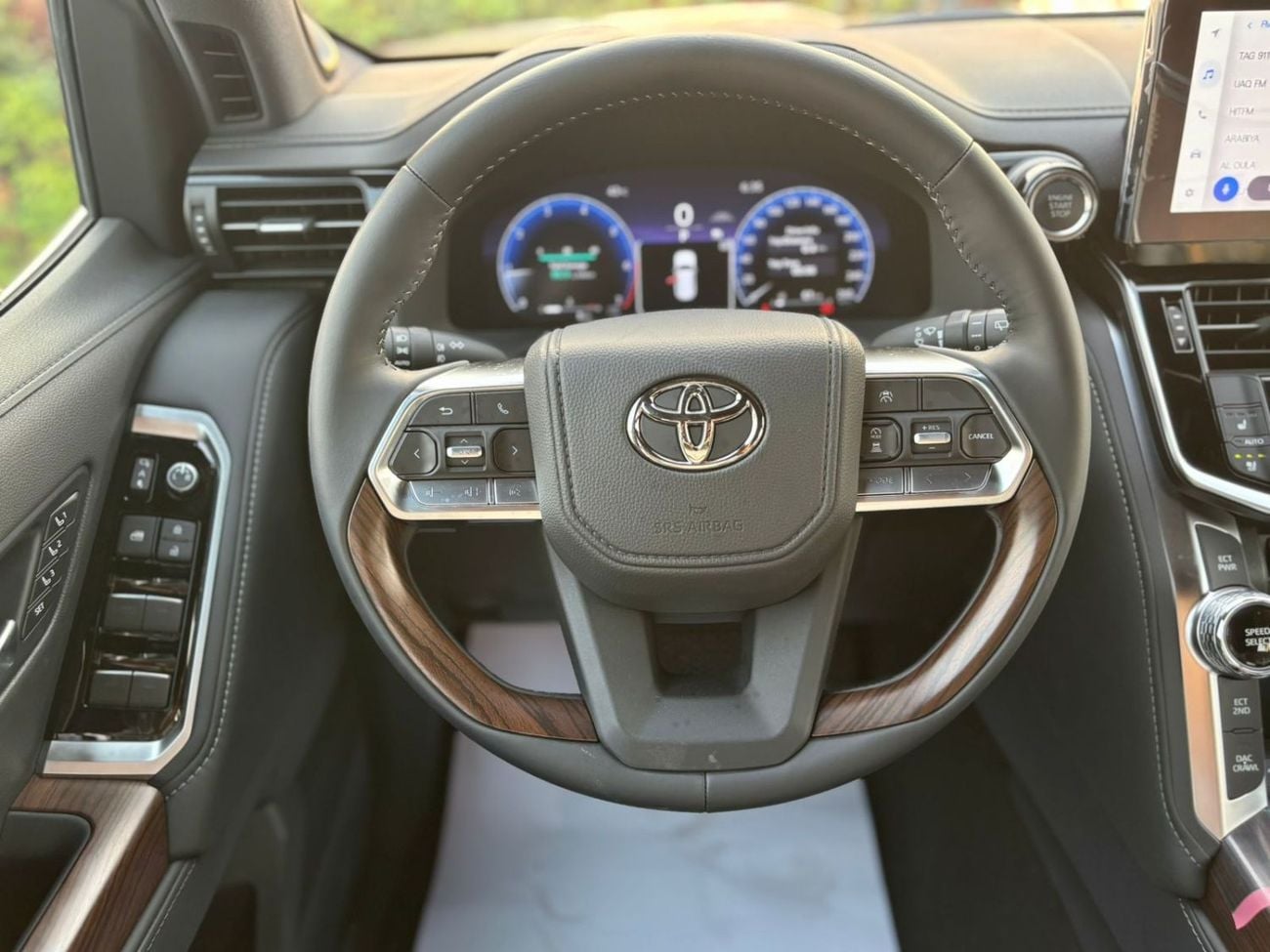 Toyota Land Cruiser VXR