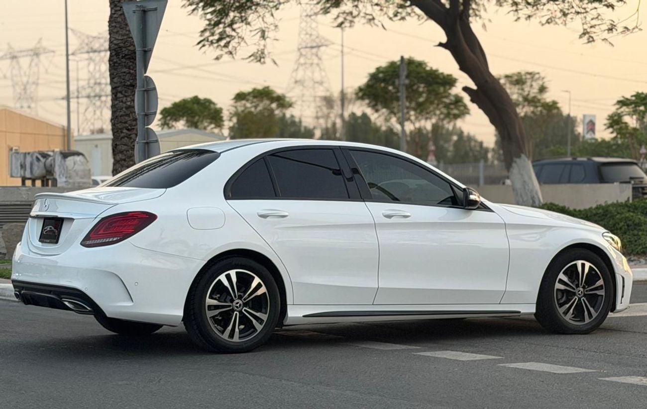 مرسيدس بنز C 200 C260 Mercedes-Benz C-Class C200 2020 -in Low Mileage Excellent Condition