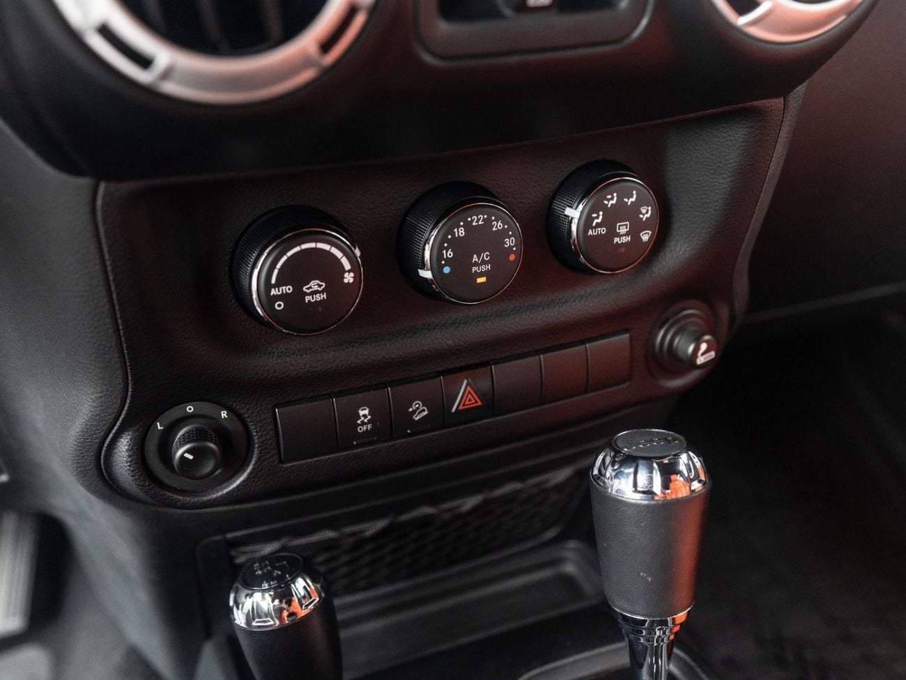 جيب رانجلر SPORT Jeep Wrangler Unlimited 2017 مواصفات خليجية