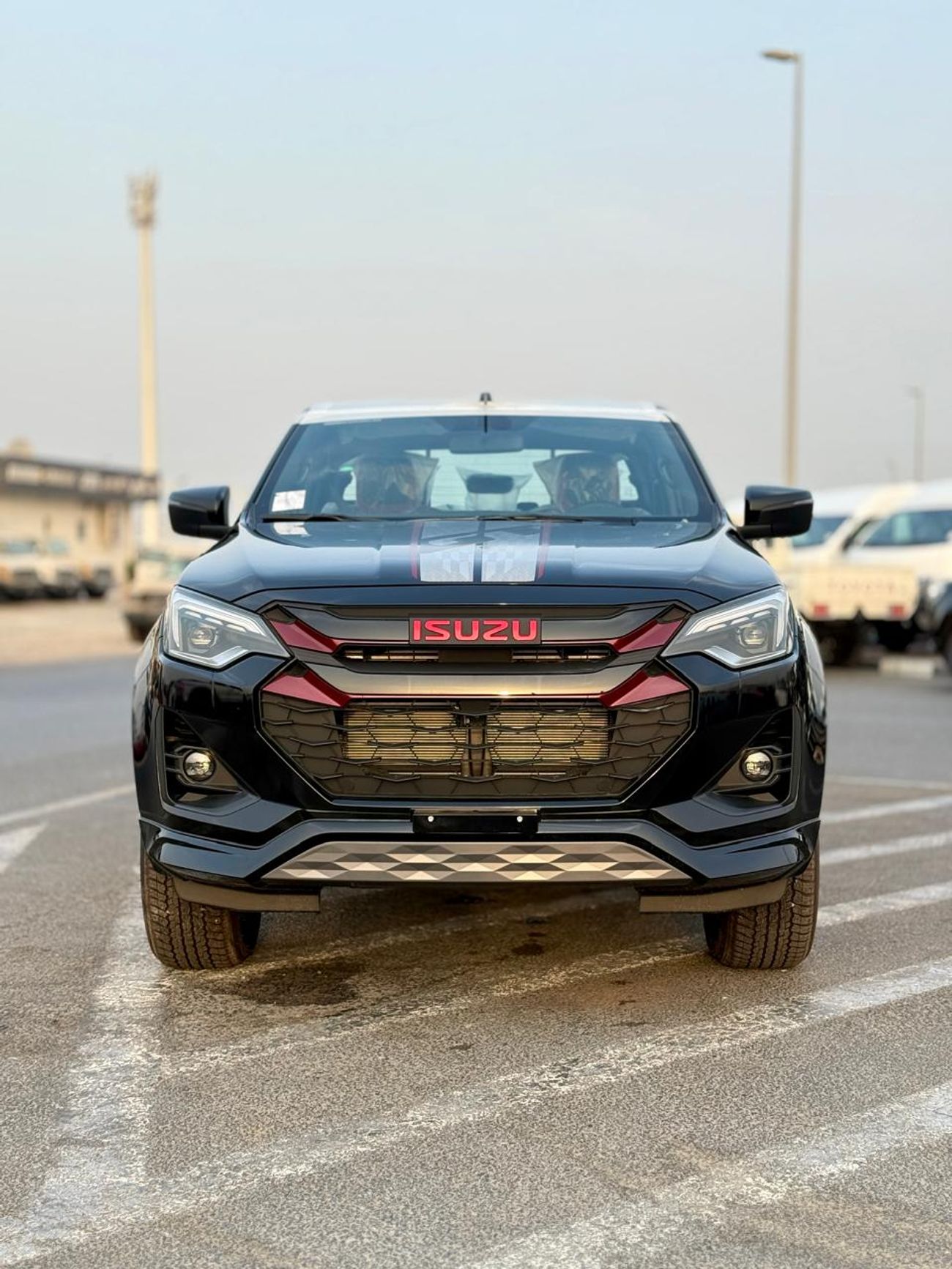 إيسوزو D ماكس ISUZU DMaX - 3.0L - CREW CaB - 4WD - GT - 2027 - BLACK ISUZU DMaX - 3.0L - CREW CaB - 4WD - 2027 - BLACK