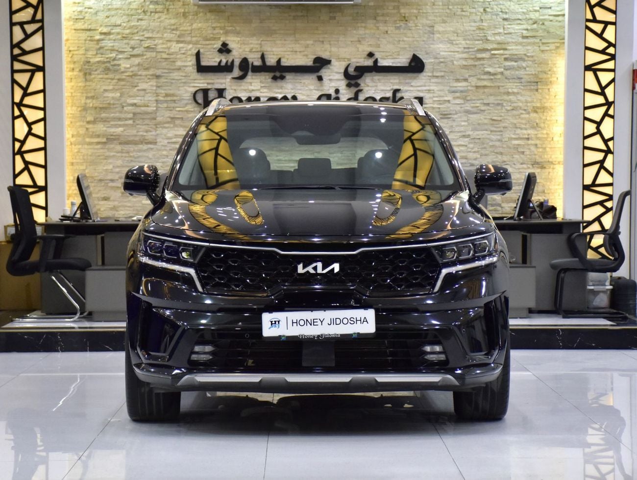 كيا سورينتو EX TOP عرض ممتاز لسيارة كيا سورينتو V6 دفع رباعي كاملة المواصفات (موديل 2023) باللون الأسود بمواصفات خليجية