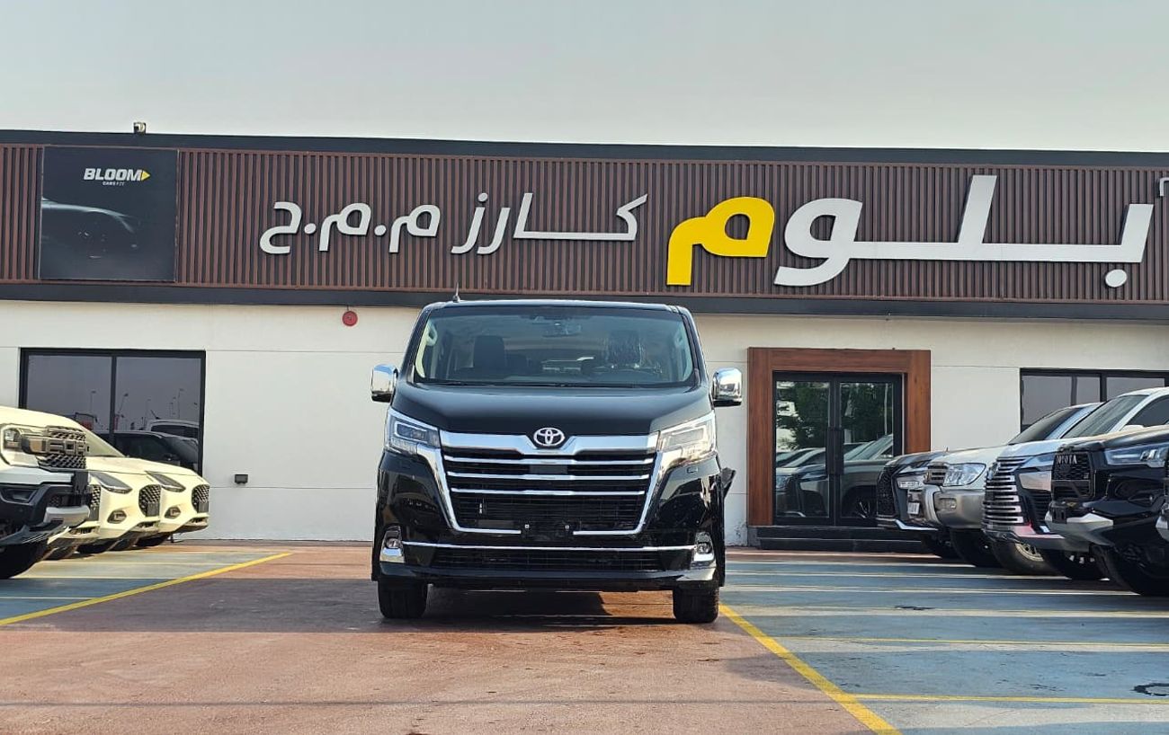 Toyota Granvia PREMIUM Toyota Granvia PREMIUM 3.5L - Black Inside Black YM2026