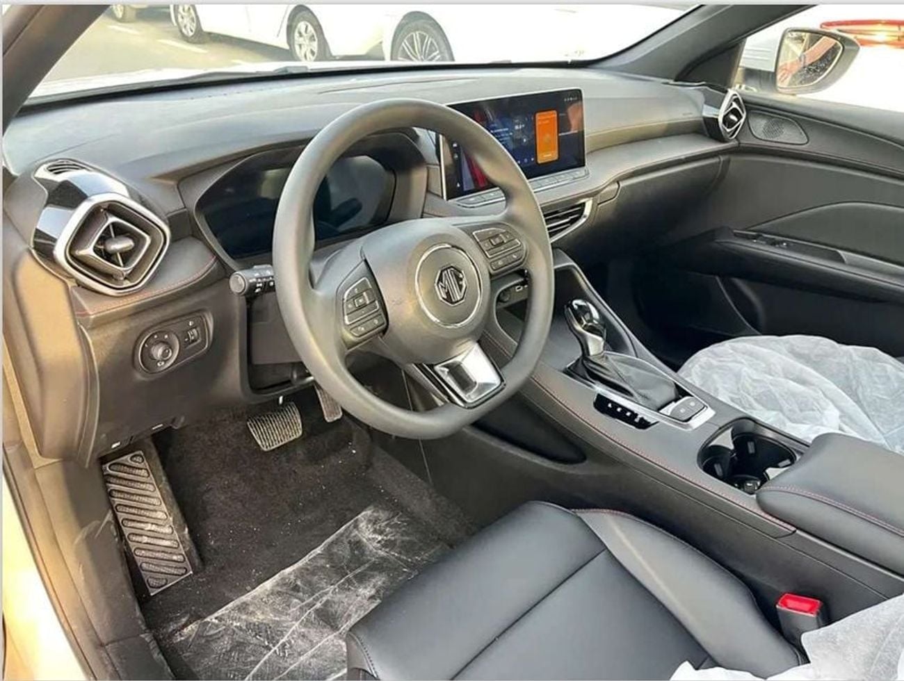MG 5 LUX 1.5L 180 DVVT Full Option | Chinese Specifications |