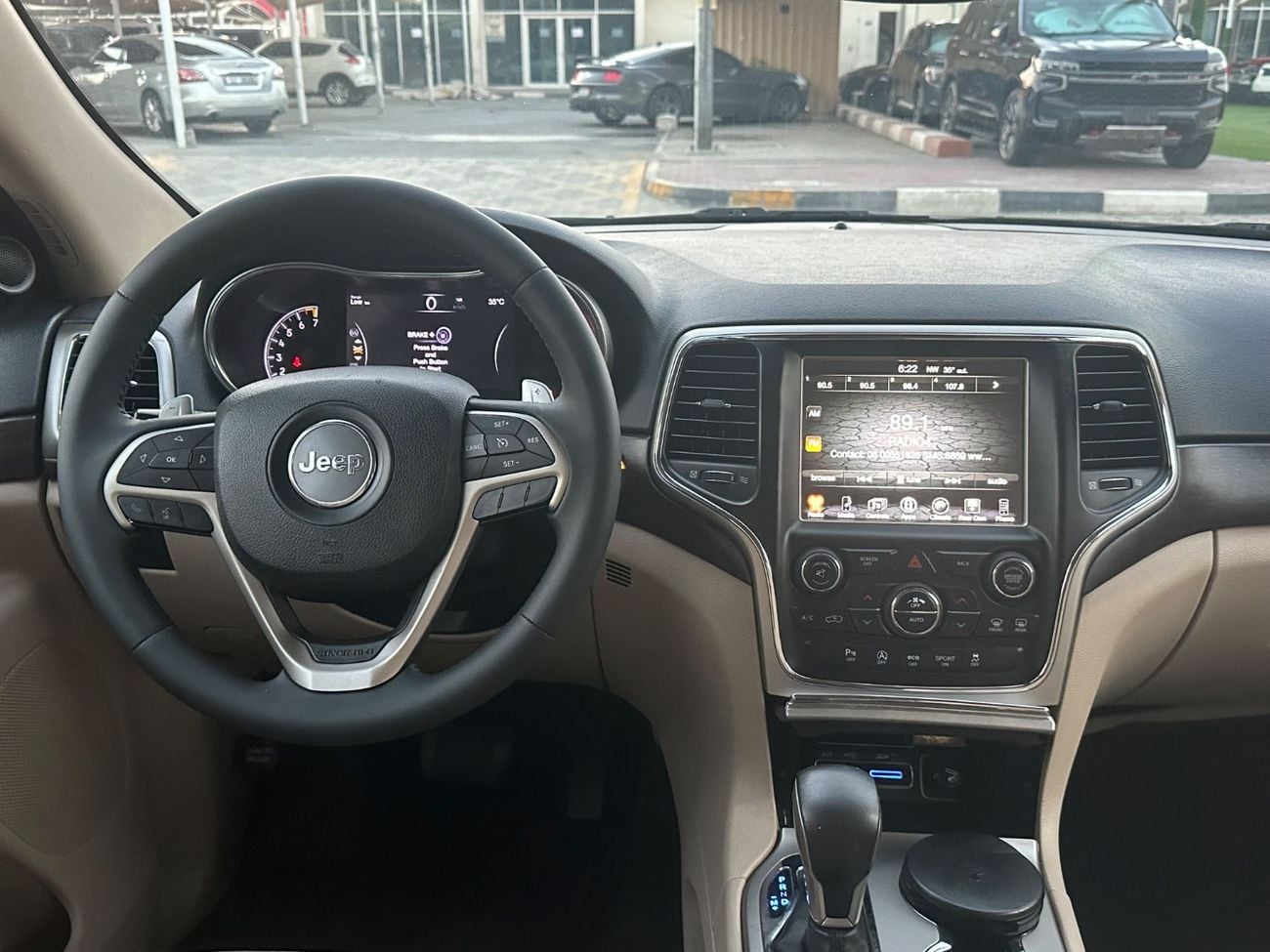 Jeep Grand Cherokee LAREDO