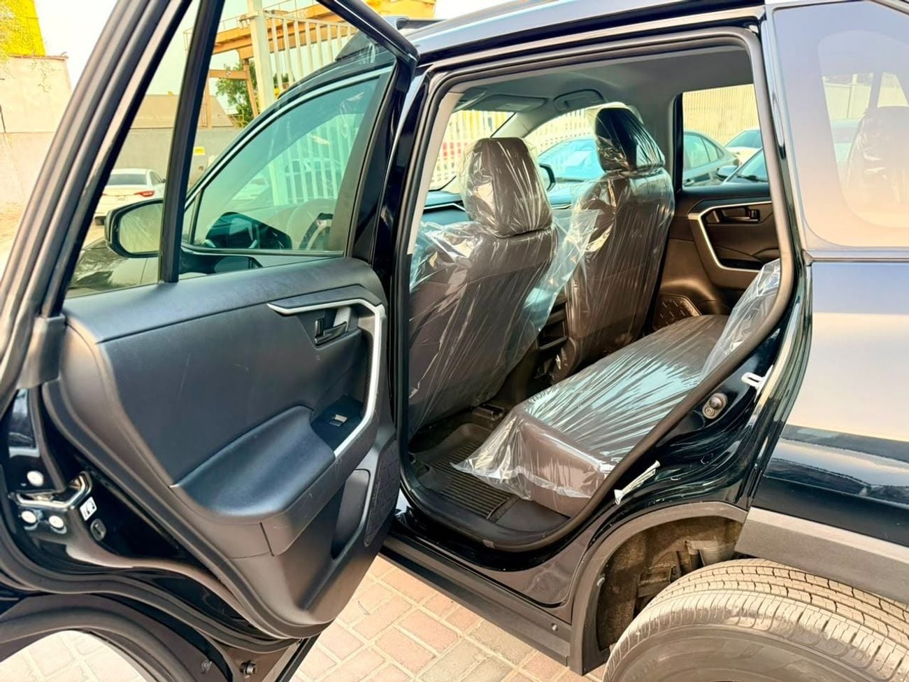 Toyota RAV4 LE