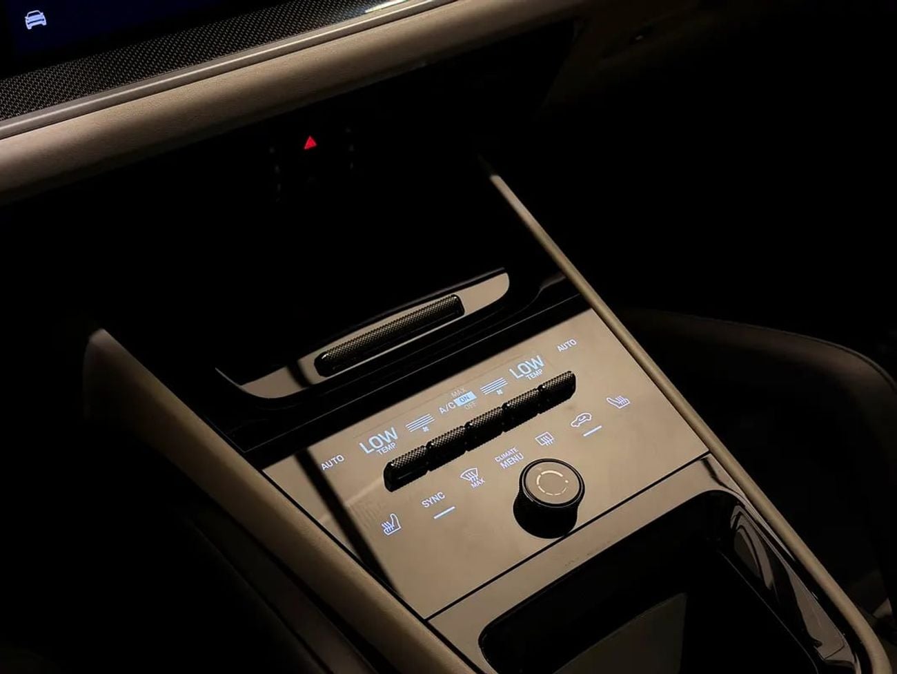 Porsche Cayenne Coupe GCC Specs – Excellent Condition