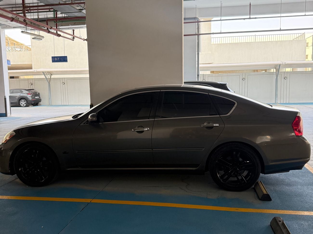 Infiniti M45 STANDARD