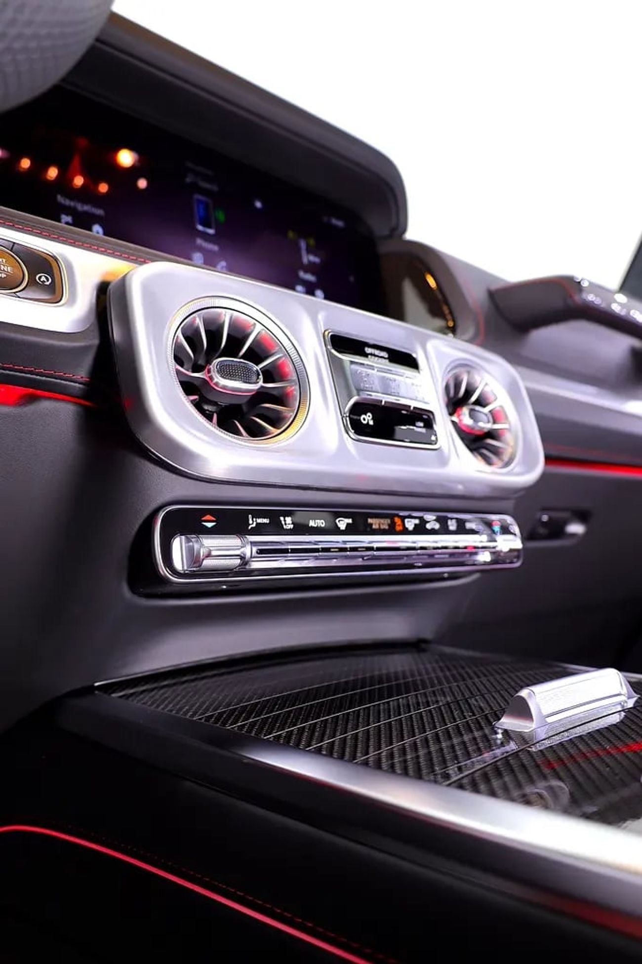 Mercedes Benz G63 AMG G63 MANUFAKTUR EDITION + CARBON INTERIOR + 5 YEARS DEALER WARRANTY + SERVICE CONTRACT