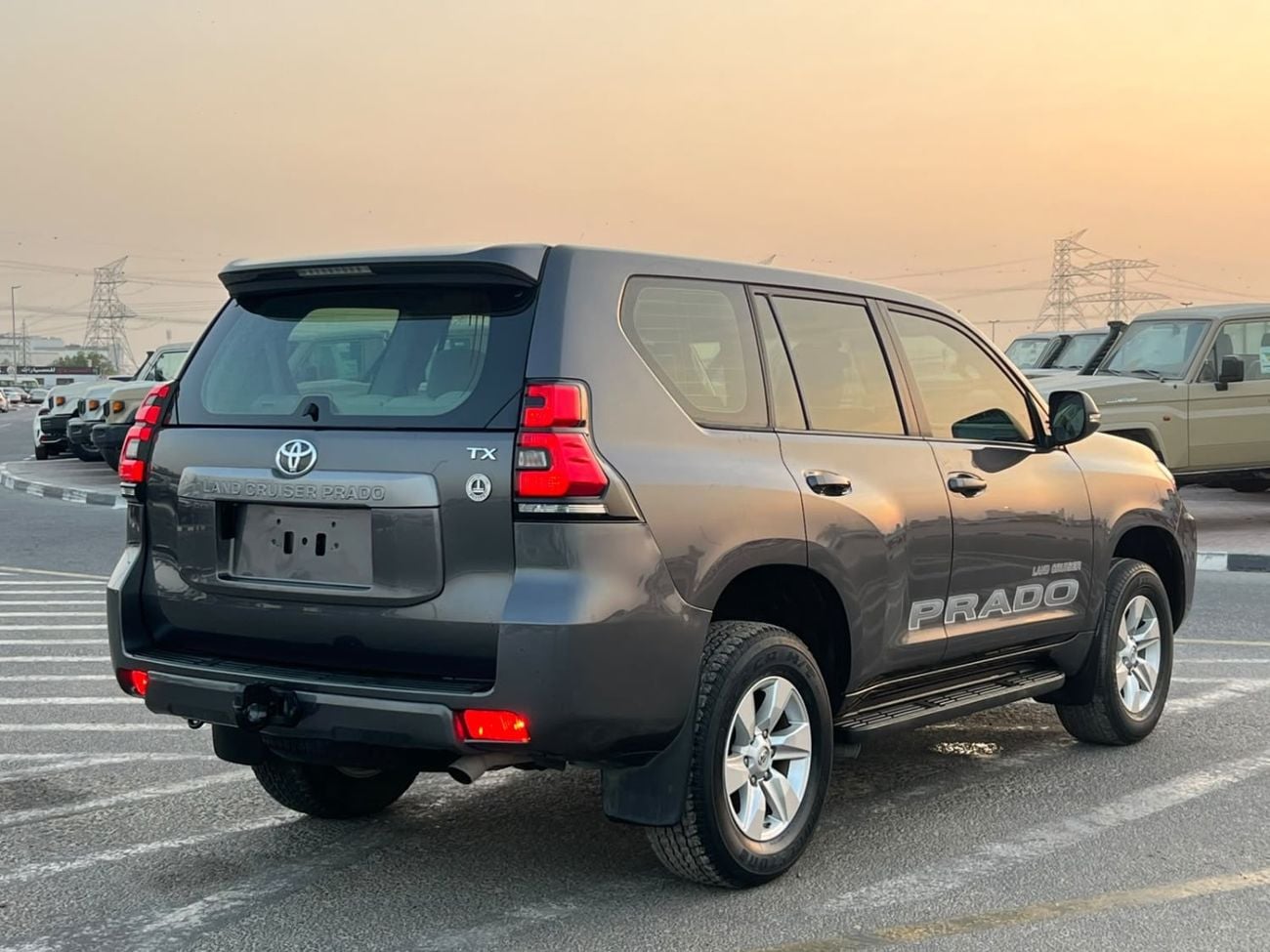 Toyota Prado 2022 Toyota Prado TX 2.7L V4- AWD 4x4 - No accident - 2 key Rear Sensor -