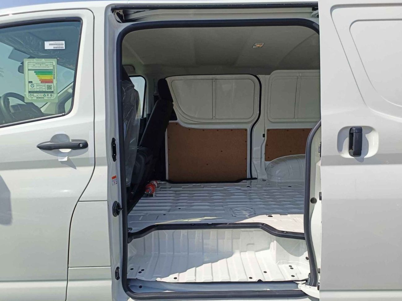 Toyota Hiace TOYOTA HIACE CARGO LOW ROOF || 3.5L PETROL A/T V6 (CODE # HCLRAE)