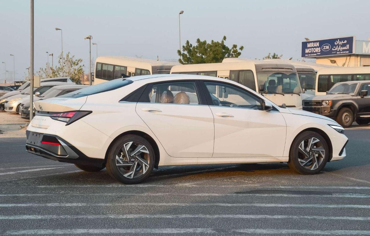 Hyundai Elantra SMART 1.5L FWD PETROL SEDAN 2026