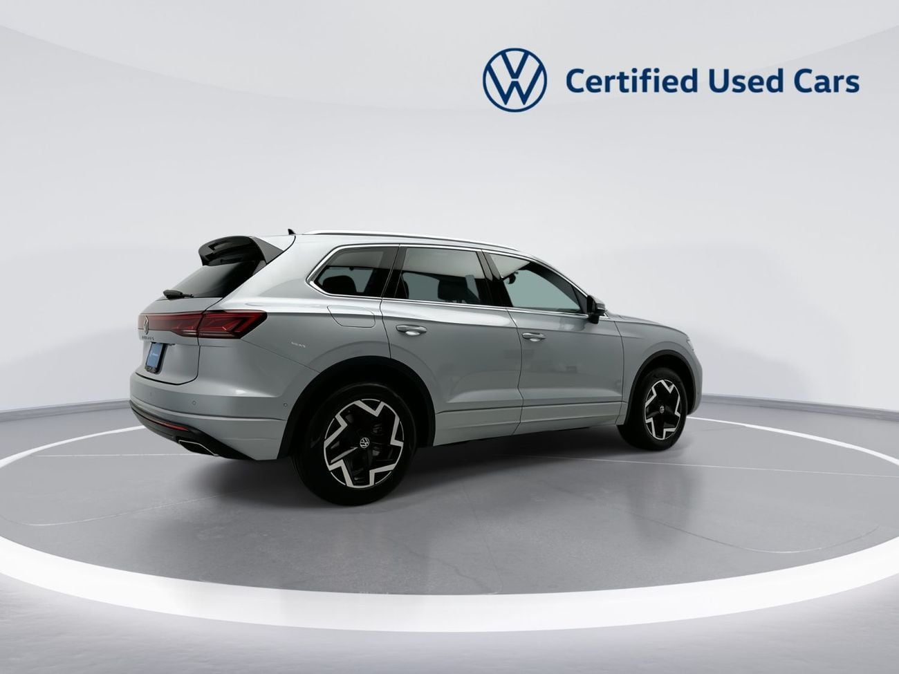 فولكس واجن طوارق ELEGANCE Touareg Elegance++ 3L | Premium SUV | 4MOTION | Massage Seats | HUD
