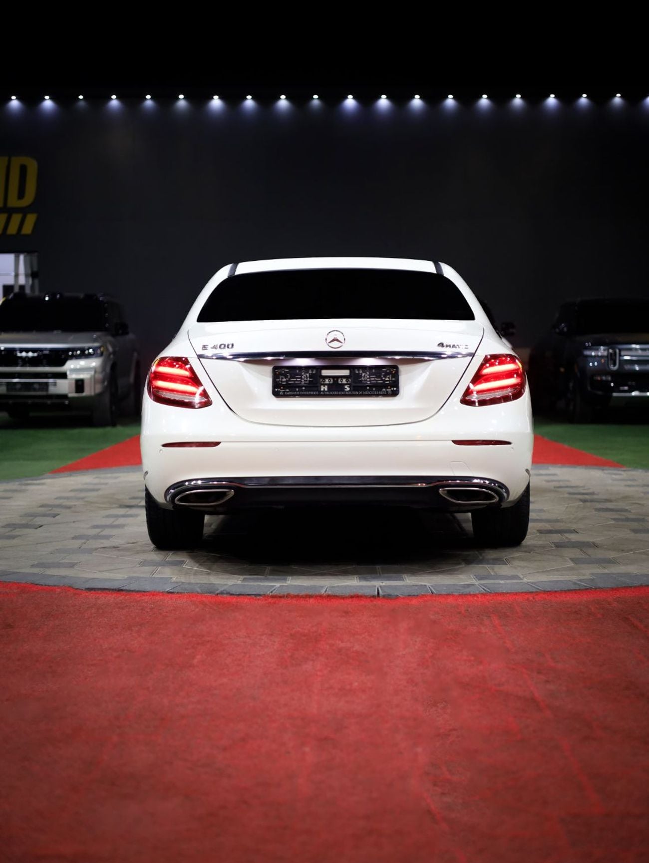 Mercedes Benz E400 STANDARD