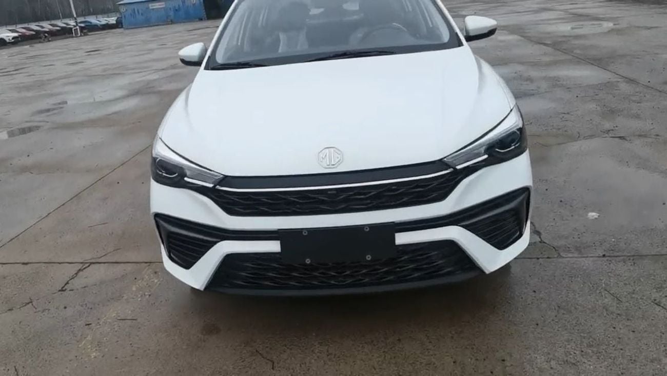 أم جي 5 Overseas version ,only be exported to Algeria Vehicles in stock at Nansha, China