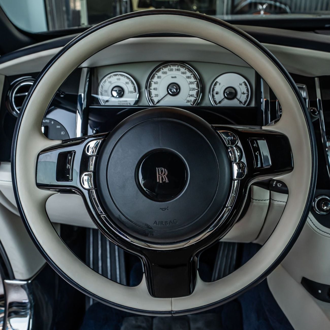 Rolls Royce Dawn